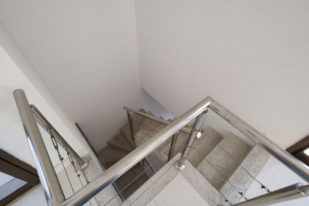 Apartamento para alugar com 280m², 4 quartos e 3 vagasEscada