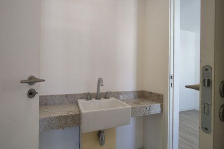 Apartamento para alugar com 280m², 4 quartos e 3 vagasBanheiro da Suíte 1 e 2