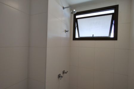 Apartamento para alugar com 280m², 4 quartos e 3 vagasBanheiro da Suíte 1 e 2