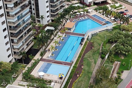 Apartamento para alugar com 280m², 4 quartos e 3 vagasÁrea comum - Piscina