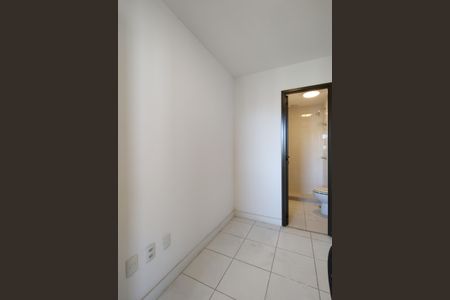 Apartamento para alugar com 280m², 4 quartos e 3 vagasQuarto de Serviço