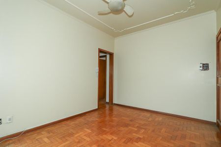 Apartamento à venda com 80m², 2 quartos e sem vagaSala