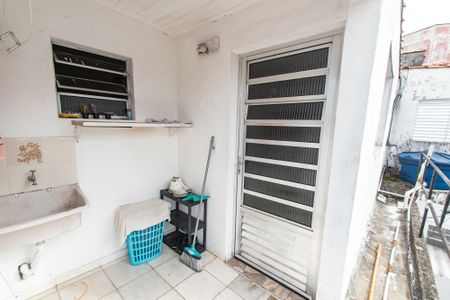 Casa à venda com 168m², 5 quartos e 1 vaga Casa à venda com 168m², 5 quartos e 1 vagaÁrea de serviço - casa 3