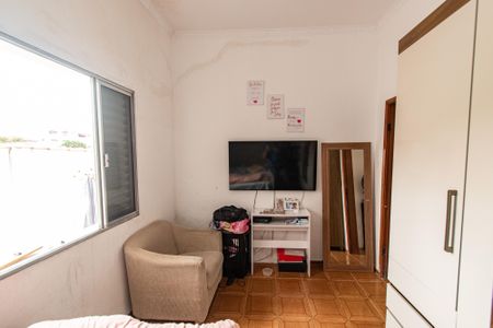 Casa à venda com 168m², 5 quartos e 1 vaga Casa à venda com 168m², 5 quartos e 1 vagaSala e quarto - casa 4