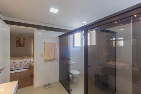 Casa à venda com 300m², 3 quartos e 3 vagasBanheiro da Suíte