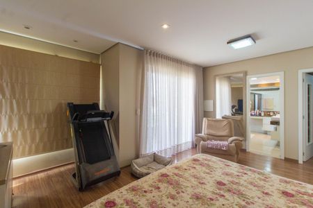 Casa à venda com 300m², 3 quartos e 3 vagasSuíte