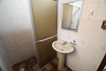 Casa à venda com 200m², 3 quartos e 3 vagasBanheiro Social