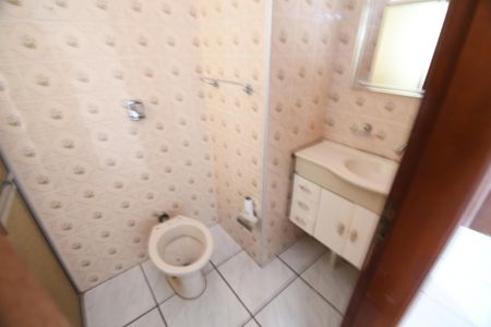 Casa à venda com 200m², 3 quartos e 3 vagasBanheiro da Suíte