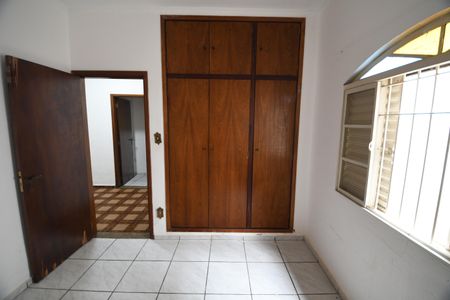 Casa à venda com 200m², 3 quartos e 3 vagasQuarto 2
