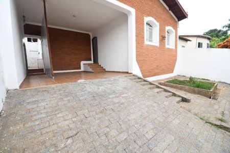 Casa à venda com 200m², 3 quartos e 3 vagasGaragem