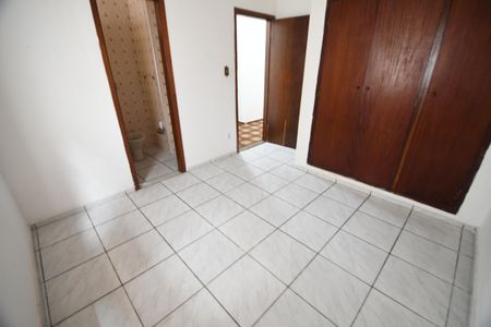 Casa à venda com 200m², 3 quartos e 3 vagasSuíte