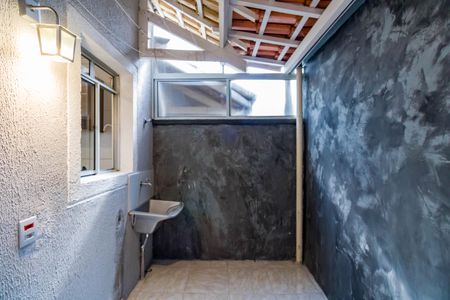 Casa de condomínio para alugar com 103m², 2 quartos e 1 vagaÁrea de Serviço