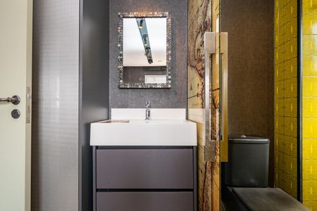 Apartamento à venda com 153m², 3 quartos e 3 vagasBanheiro da Suíte 2