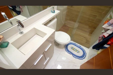 Casa à venda com 110m², 3 quartos e 2 vagasBanheiro