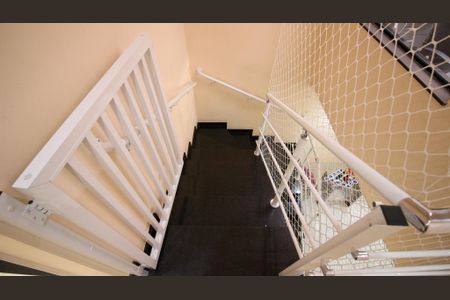 Casa à venda com 110m², 3 quartos e 2 vagasEscada