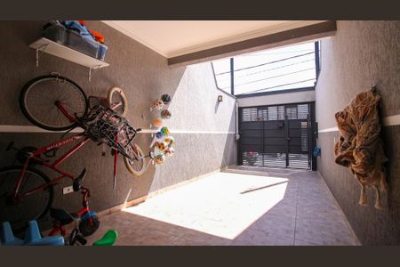 Casa à venda com 110m², 3 quartos e 2 vagasGaragem