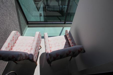 Casa à venda com 110m², 3 quartos e 2 vagasSuíte (Varanda)