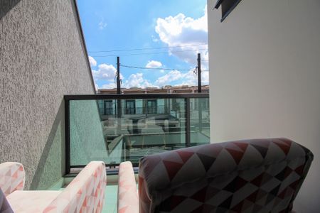 Casa à venda com 110m², 3 quartos e 2 vagasSuíte (Varanda)