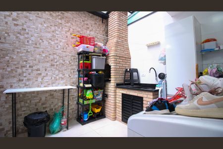 Casa à venda com 110m², 3 quartos e 2 vagasÁrea de Serviço