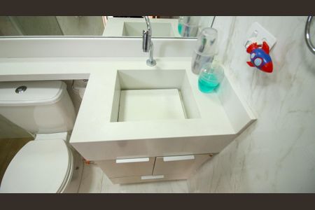 Casa à venda com 110m², 3 quartos e 2 vagasBanheiro