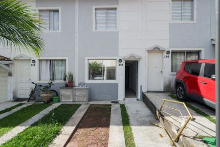 Casa de condomínio para alugar com 103m², 2 quartos e 1 vagaFachada