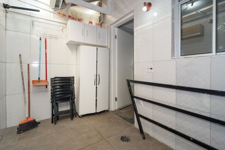 Casa de condomínio para alugar com 103m², 2 quartos e 1 vagaÁrea de Serviço