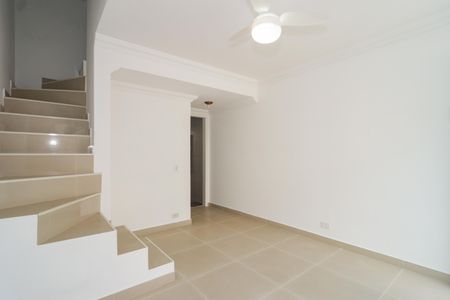 Casa de condomínio para alugar com 103m², 2 quartos e 1 vagaSala