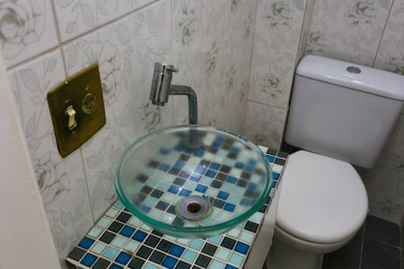 Casa de condomínio para alugar com 103m², 2 quartos e 1 vagaLavabo