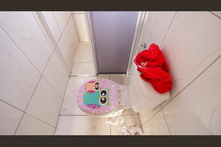 Casa à venda com 470m², 2 quartos e 2 vagasBanheiro 