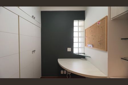 Apartamento para alugar com 127m², 3 quartos e 3 vagas Apartamento para alugar com 127m², 3 quartos e 3 vagasEscritório