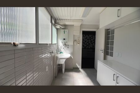 Apartamento para alugar com 127m², 3 quartos e 3 vagas Apartamento para alugar com 127m², 3 quartos e 3 vagasÁrea de Serviço