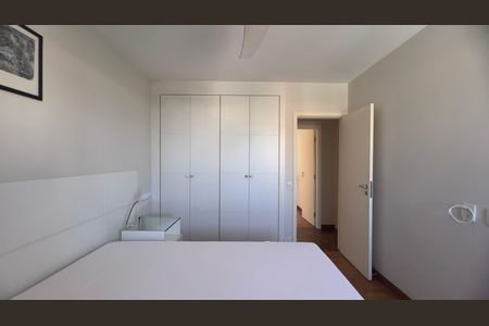 Apartamento para alugar com 127m², 3 quartos e 3 vagas Apartamento para alugar com 127m², 3 quartos e 3 vagasSuite
