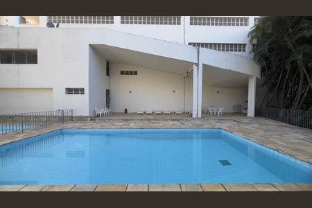 Apartamento para alugar com 127m², 3 quartos e 3 vagas Apartamento para alugar com 127m², 3 quartos e 3 vagasPiscina