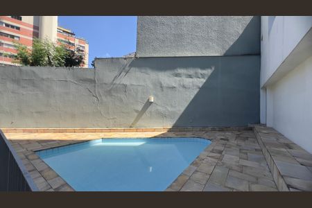 Apartamento para alugar com 127m², 3 quartos e 3 vagas Apartamento para alugar com 127m², 3 quartos e 3 vagasPiscina