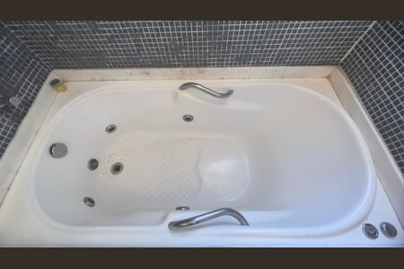 Apartamento para alugar com 127m², 3 quartos e 3 vagas Apartamento para alugar com 127m², 3 quartos e 3 vagasBanheiro