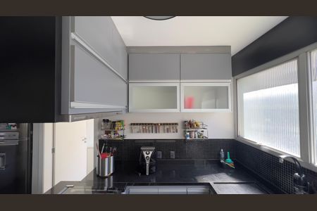 Apartamento para alugar com 127m², 3 quartos e 3 vagas Apartamento para alugar com 127m², 3 quartos e 3 vagasCozinha