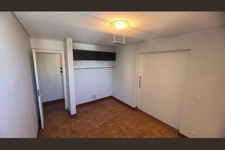 Apartamento para alugar com 127m², 3 quartos e 3 vagas Apartamento para alugar com 127m², 3 quartos e 3 vagasQuarto