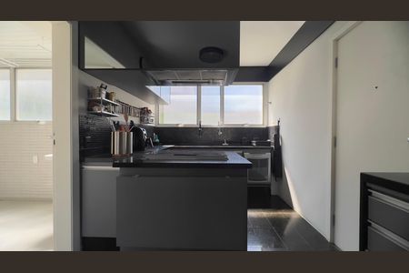 Apartamento para alugar com 127m², 3 quartos e 3 vagas Apartamento para alugar com 127m², 3 quartos e 3 vagasCozinha