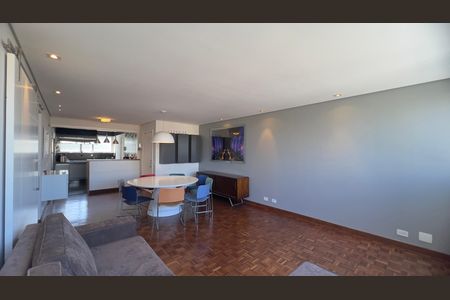 Apartamento para alugar com 127m², 3 quartos e 3 vagas Apartamento para alugar com 127m², 3 quartos e 3 vagasSala