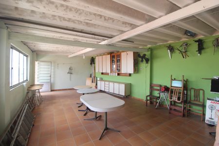 Casa à venda com 173m², 3 quartos e 6 vagasÁrea Comum