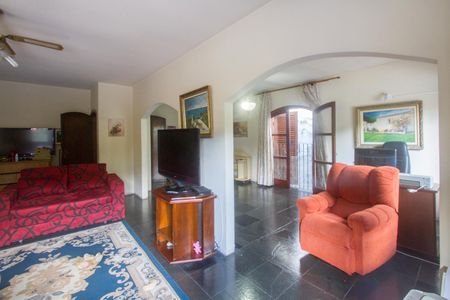 Casa à venda com 444m², 4 quartos e 4 vagasSuíte 3