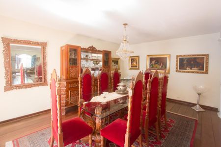 Casa à venda com 444m², 4 quartos e 4 vagasSala de Jantar