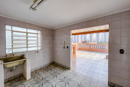 Casa à venda com 200m², 4 quartos e 1 vagaÁrea de Serviço