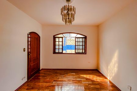 Casa à venda com 260m², 4 quartos e 1 vagaSala (Casa 2)