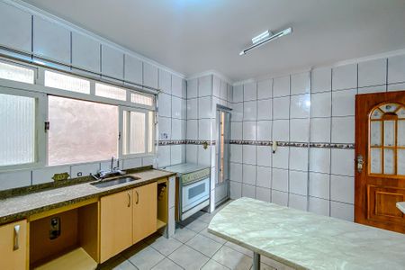 Casa à venda com 260m², 4 quartos e 1 vagaCozinha