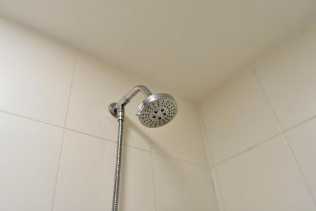 Apartamento à venda com 84m², 2 quartos e 1 vaga Apartamento à venda com 84m², 2 quartos e 1 vagaBanheiro da Suíte