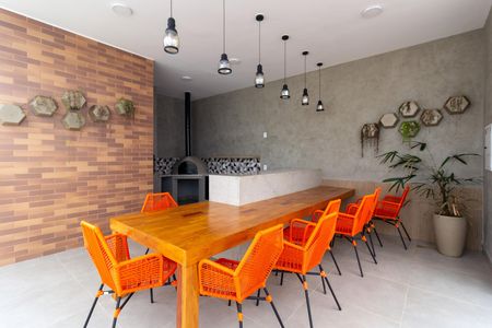 Apartamento para alugar com 35m², 2 quartos e sem vagaÁrea comum - Churrasqueira