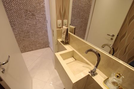 Apartamento à venda com 80m², 2 quartos e 2 vagasLavabo