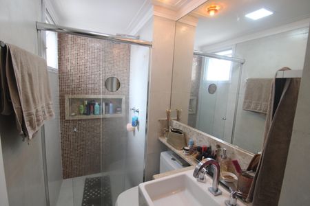 Apartamento à venda com 80m², 2 quartos e 2 vagasQuarto 2 - Banheiro