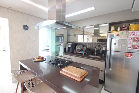 Apartamento à venda com 80m², 2 quartos e 2 vagasSala / Cozinha